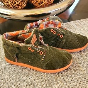 Toms Tiny Boots Shoes Kids Green Corduroy Toddler T10 Boys